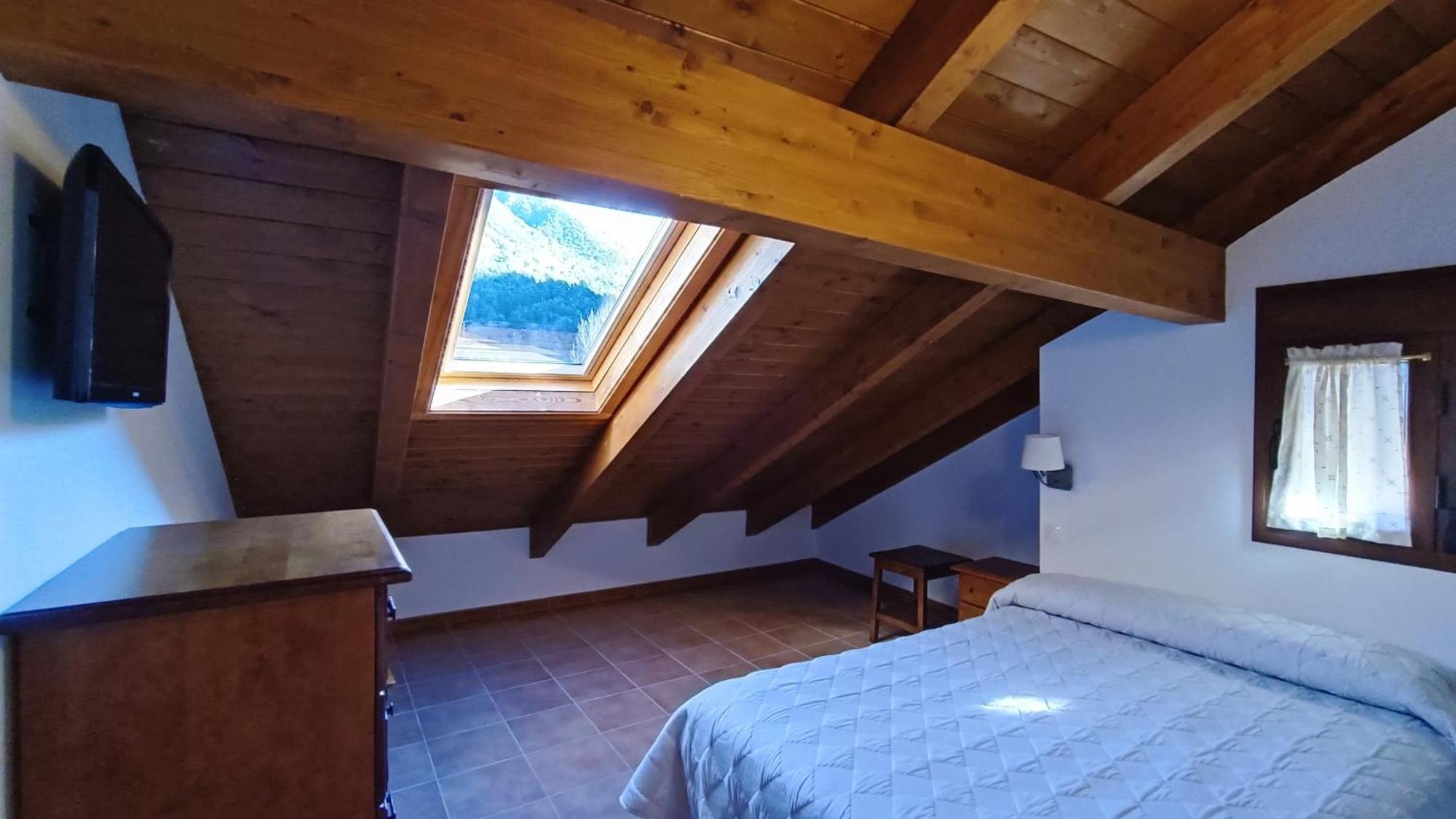 Apartamentos Mobison Salinas de Bielsa Buitenkant foto
